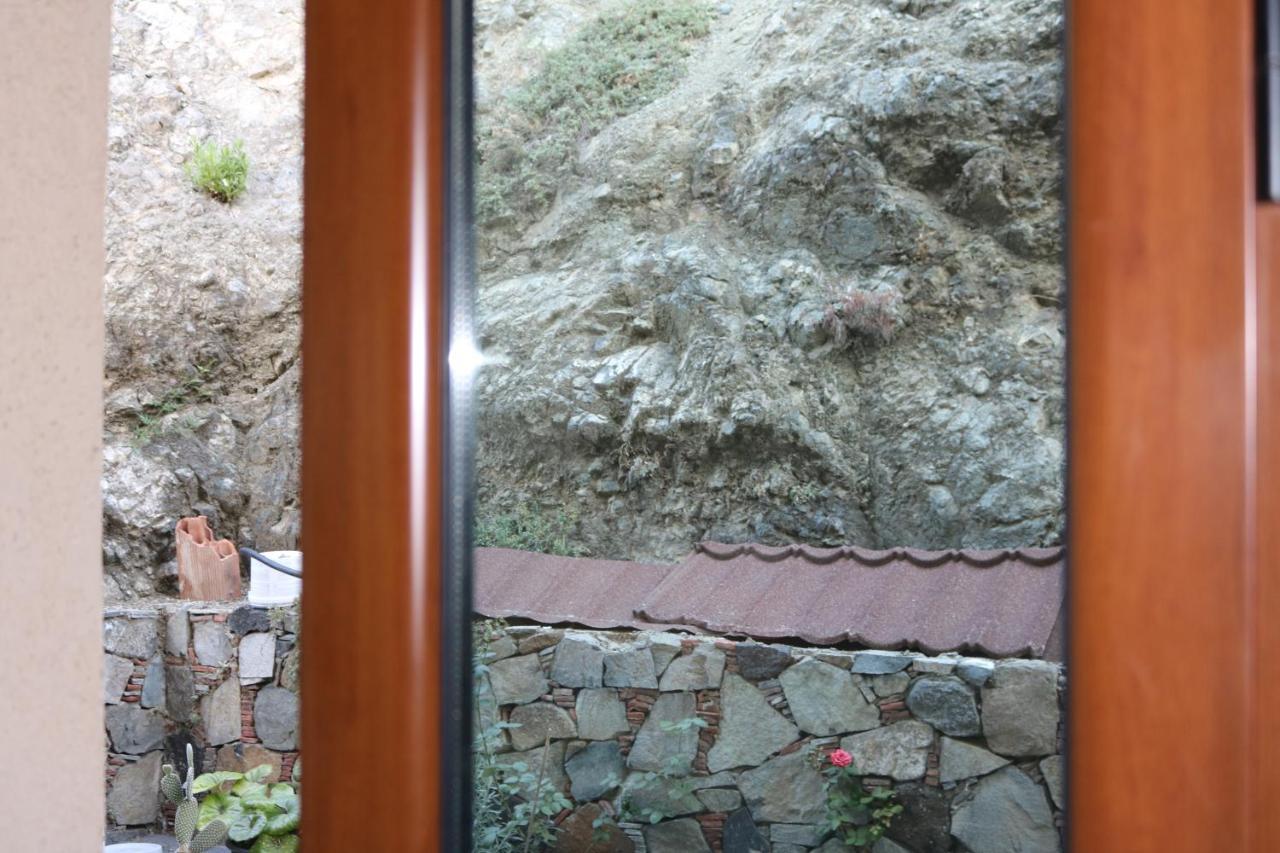 Georgiou Villa In Action Pelendri Exterior photo